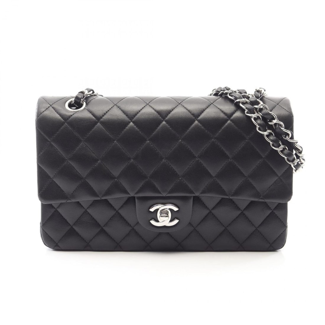 Chanel Matelassé Double Flap Shoulder Bag/Handbag, Lambskin Leather, Women's, Black (A01112): --- Catalog ---Category: SizeSize (HxWxD): 16cm x 25cm x 6.5cm / 6.29'' x 9.84'' x 2.55''Category: DesignType: Handbag, Shoulder bagColor: BlackGender: WomenMaterial: Leather Hardware Color: SilverLea