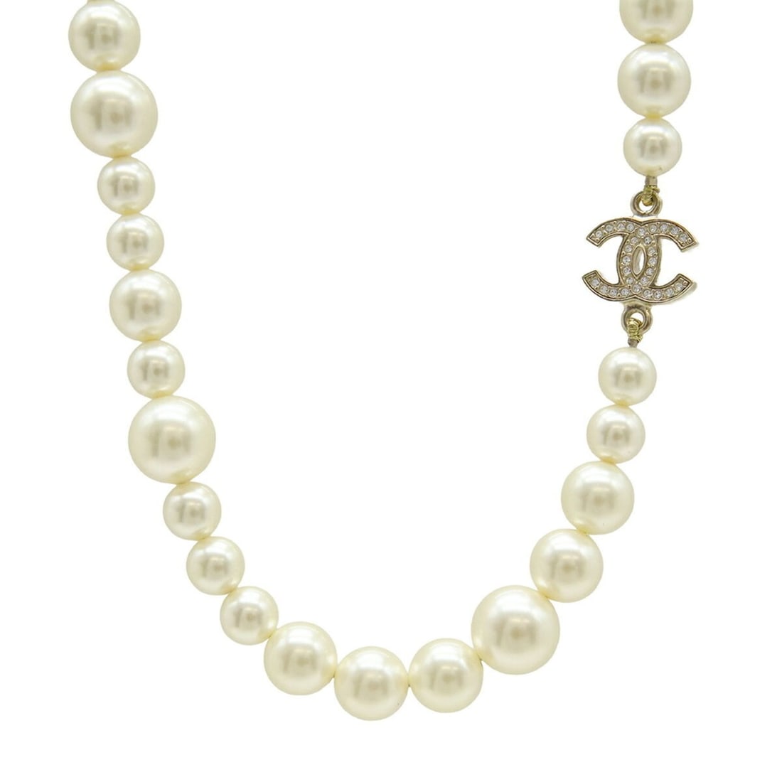 CHANEL Coco Mark Faux Pearl Long Necklace Pendant with GP Rhinestones, Cream Gold, 10 Pieces: --- Catalog ---Category: SizePendant Size: 15mm x 21mm / 0.59'' x 0.82''Neck Circumference: 90 cm / 35.43''Category: DesignColor: Cream, GoldGender: WomenMaterial: Gold plating, RhinestoneNecklace Typ