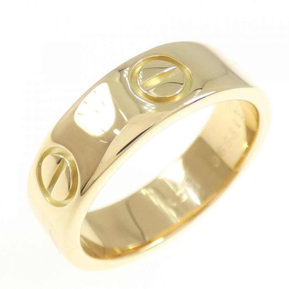 Cartier Love Ring: --- Catalog ---Category: SizeWidth: 5.4mm / 0.21''Weight: 6.7g / 0.23oz.JP Size: 11US Size: 6Category: DesignType: Band ringGender: WomenMaterial: Yellow gold (18K)Category: GeneralLine: LoveBrand: Ca