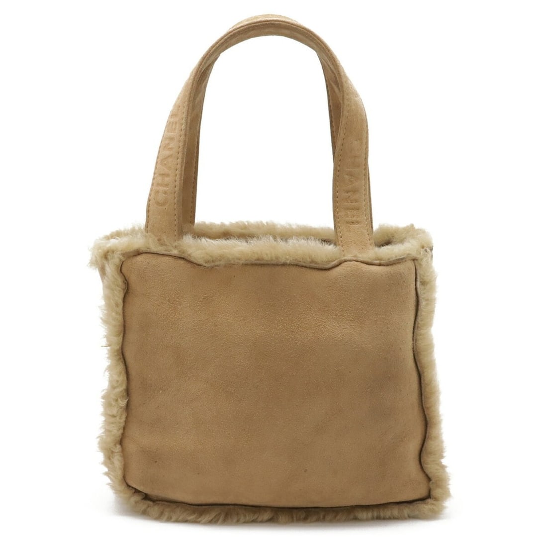 CHANEL handbag/tote bag, made of sheepskin, suede, and leather, beige.: --- Catalog ---Category: SizeSize (HxWxD): 20cm x 20cm x 8cm / 7.87'' x 7.87'' x 3.14''Category: DesignType: Handbag, Tote bagColor: BeigeGender: WomenMaterial: Suede Category: GeneralBrand: Chanel---