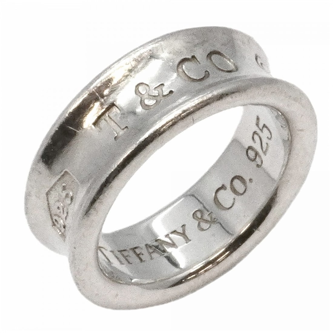 Tiffany & Co. Narrow Ring, Sterling Silver 925, Size 7.5, Women's: --- Catalog ---Category: SizeJP Size: 7.5US Size: 4Category: DesignType: Band ringGender: WomenMaterial: Silver 925Category: GeneralBrand: Tiffany--- Item List ---Section: ConditionRanking: Rank AB Us