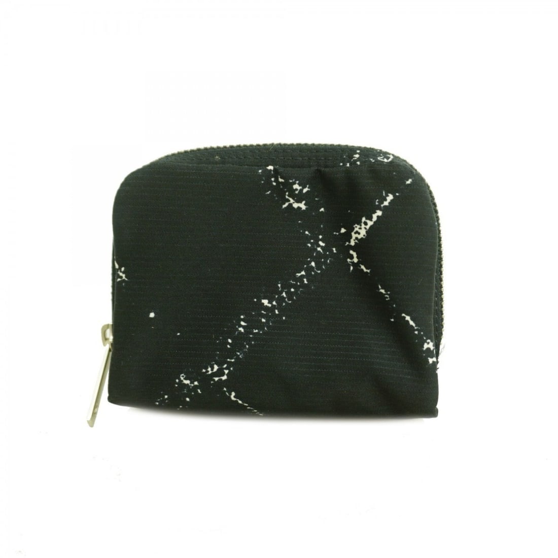 Chanel Wallet/Coin Case, Old Travel Style, Nylon, Black, Women's: --- Catalog ---Category: SizeSize (HxWxD): 7cm x 9cm x 2.5cm / 2.75'' x 3.54'' x 0.98''Category: DesignType: Coin purse/coin caseColor: BlackGender: WomenMaterial: Nylon Category: GeneralBrand: Chanel