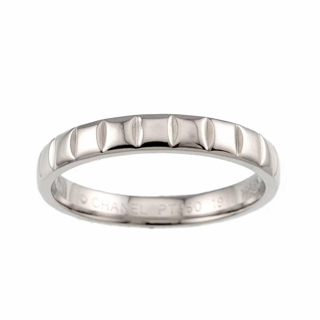 Chanel CHANEL Chocolat #62 Ring Pt Platinum: --- Catalog ---Category: SizeJP Size: 21US Size: 10Category: DesignType: Band ringColor: SilverGender: WomenMaterial: Platinum 950Category: GeneralBrand: Chanel--- Item List ---Section: ConditionRanki