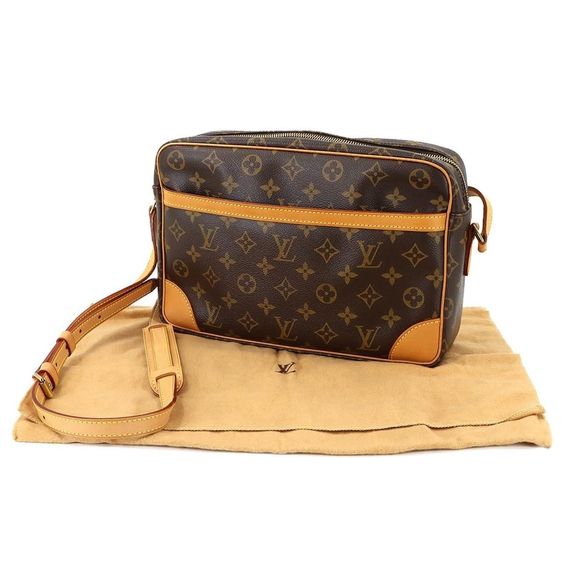 Louis Vuitton Monogram Trocadero 30 Shoulder Handbag, Brown, M51272, Gold Hardware.: --- Catalog ---Category: SizeSize (HxWxD): 20cm x 30cm x 7.5cm / 7.87'' x 11.81'' x 2.95''Category: DesignType: Handbag, Shoulder bagColor: Brown, MonogramGender: WomenMaterial: Monogram Category: Gen