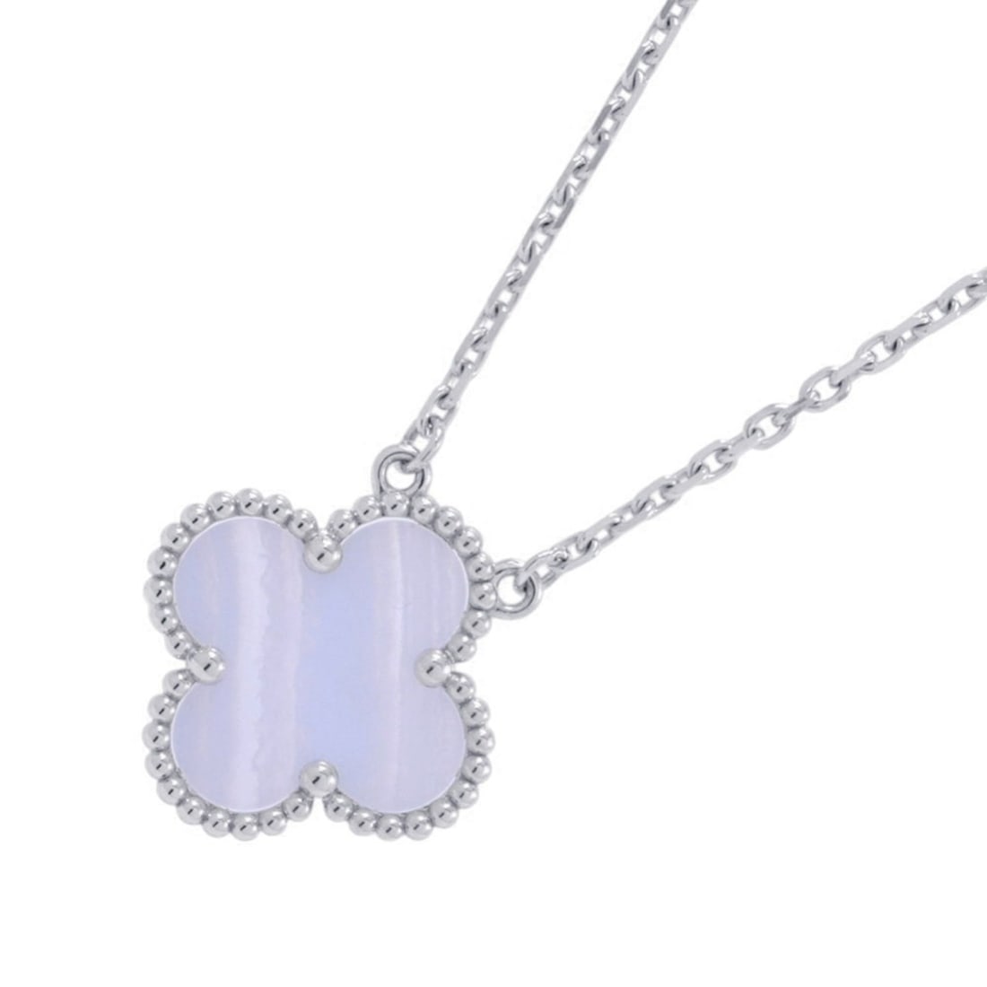 Van Cleef & Arpels Alhambra Necklace Pendant Chalcedony 18K White Gold VCARD34900 for Women: --- Catalog ---Category: SizePendant Size: 15mm x 15mm / 0.59'' x 0.59''Neck Circumference: 37.5 cm - 42 cm / 14.76'' - 16.53''Category: DesignColor: White goldStone: ChalcedonyGender: WomenMaterial: