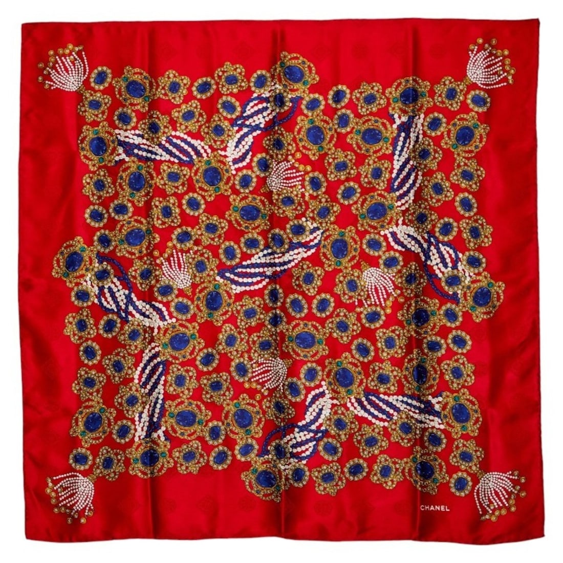 Chanel Jewelry Gemstone Pattern Scarf Muffler Red Multicolor Women's CHANEL: --- Catalog ---Category: SizeSize (LxW): 85cm x 85cm / 33.46'' x 33.46''Category: DesignType: ScarfColor: Multi-color, Red colorGender: WomenCategory: GeneralBrand: Chanel--- Item List ---Section: Con