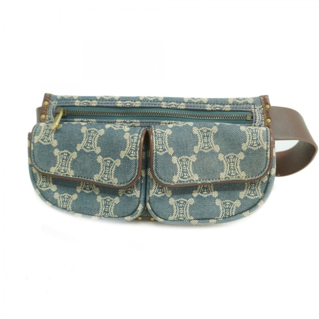 Celine bag/waist bag Macadam denim blue women's: --- Catalog ---Category: SizeSize (HxWxD): 14cm x 22cm x 1cm / 5.51'' x 8.66'' x 0.39''Category: DesignType: Fanny packColor: BlueGender: WomenMaterial: Denim Hardware Color: GoldCategory: GeneralBran