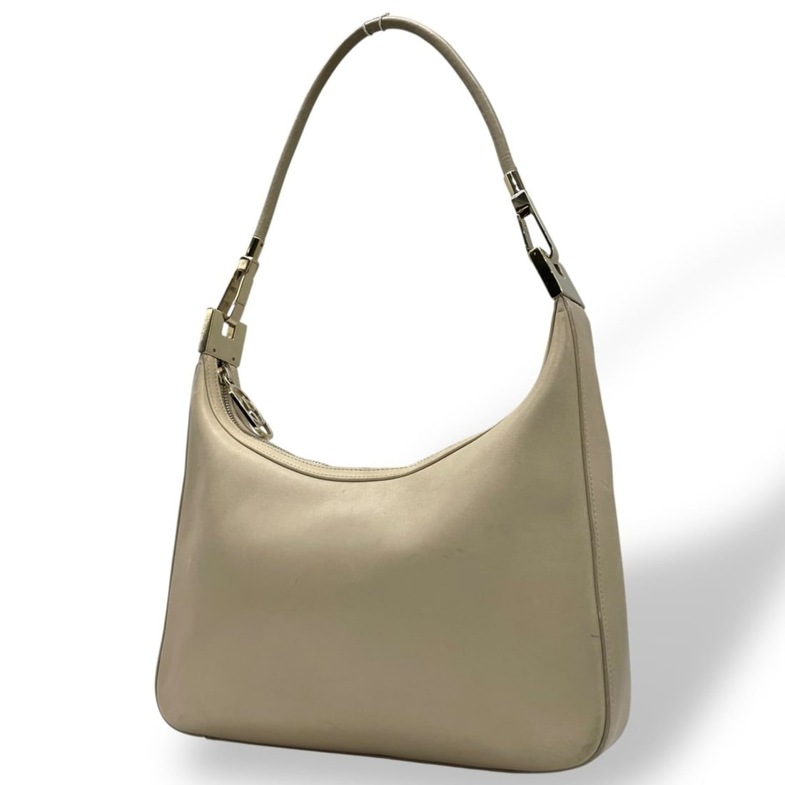 Gucci shoulder bag, leather, ivory/beige, gold hardware, women's, U4: --- Catalog ---Category: SizeSize (HxWxD): 22cm x 26cm x 5cm / 8.66'' x 10.23'' x 1.96''Category: DesignType: Shoulder bagColor: Beige, IvoryGender: WomenMaterial: Leather Category: GeneralMPN: 001381