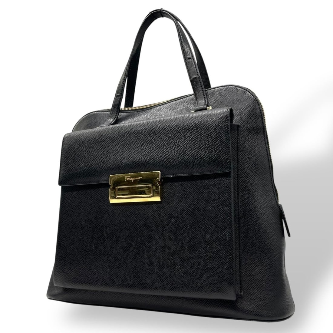 Salvatore Ferragamo Ferragamo handbag, leather, black, gold hardware, women's, U4: --- Catalog ---Category: SizeSize (HxWxD): 26cm x 30cm x 10cm / 10.23'' x 11.81'' x 3.93''Category: DesignType: HandbagColor: BlackGender: WomenMaterial: Leather Category: GeneralMPN: AQ-21Brand: