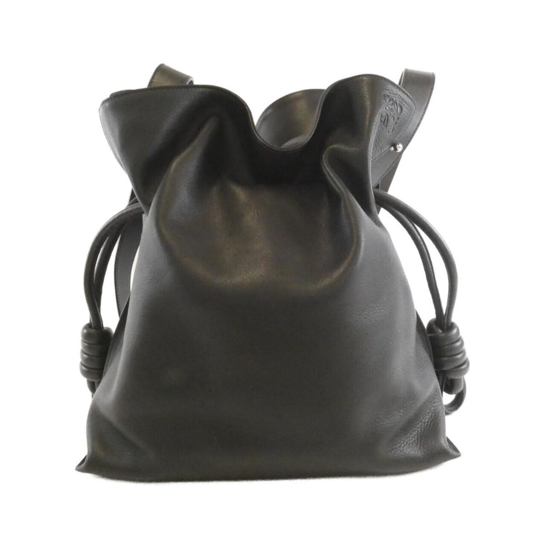 Loewe Flamenco Knot 334 30 K61 Shoulder Bag: --- Catalog ---Category: SizeSize (HxWxD): 35cm x 32cm x 14cm / 13.77'' x 12.59'' x 5.51''Category: DesignType: Shoulder bagColor: BlackGender: WomenMaterial: Leather Hardware Color: SilverLeather/Fur