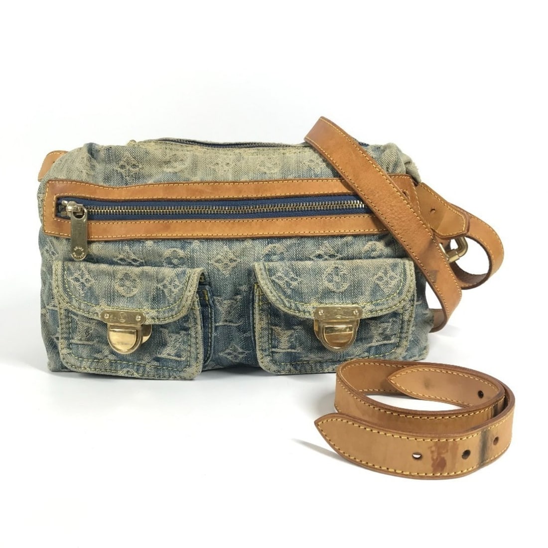 LOUIS VUITTON M95049 Monogram Denim Baggy PM 2-Strap Crossbody Bag with Pockets 2-Way Shoulder: --- Catalog ---Category: SizeSize (HxWxD): 20cm x 26cm x 9cm / 7.87'' x 10.23'' x 3.54''Category: DesignType: Shoulder bagColor: Blue, Monogram, YellowGender: WomenMaterial: Monogram Denim Category: G