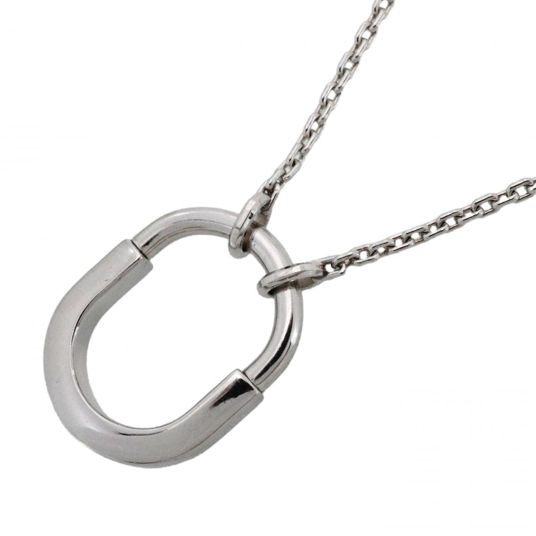 Tiffany & Co. Lock Necklace, 18K White Gold, for Women: --- Catalog ---Category: SizePendant Size: 18.8mm x 14.8mm / 0.74'' x 0.58''Neck Circumference: 40.5 cm - 46 cm / 15.94'' - 18.11''Category: DesignGender: WomenMaterial: White gold (18K)Necklace Type: