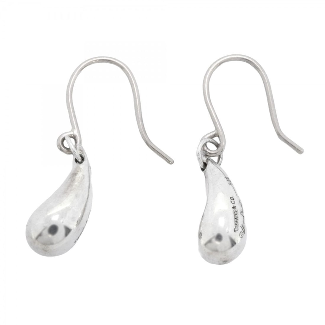 Tiffany & Co. Teardrop Earrings, Sterling Silver 925, Women's: --- Catalog ---Category: SizeSize (HxWxD): 23.80mm x 5.60mm / 0.94'' x 0.22''Category: DesignType: Drop earringsGender: WomenMaterial: Silver 925Category: GeneralBrand: Tiffany--- Item List ---Section