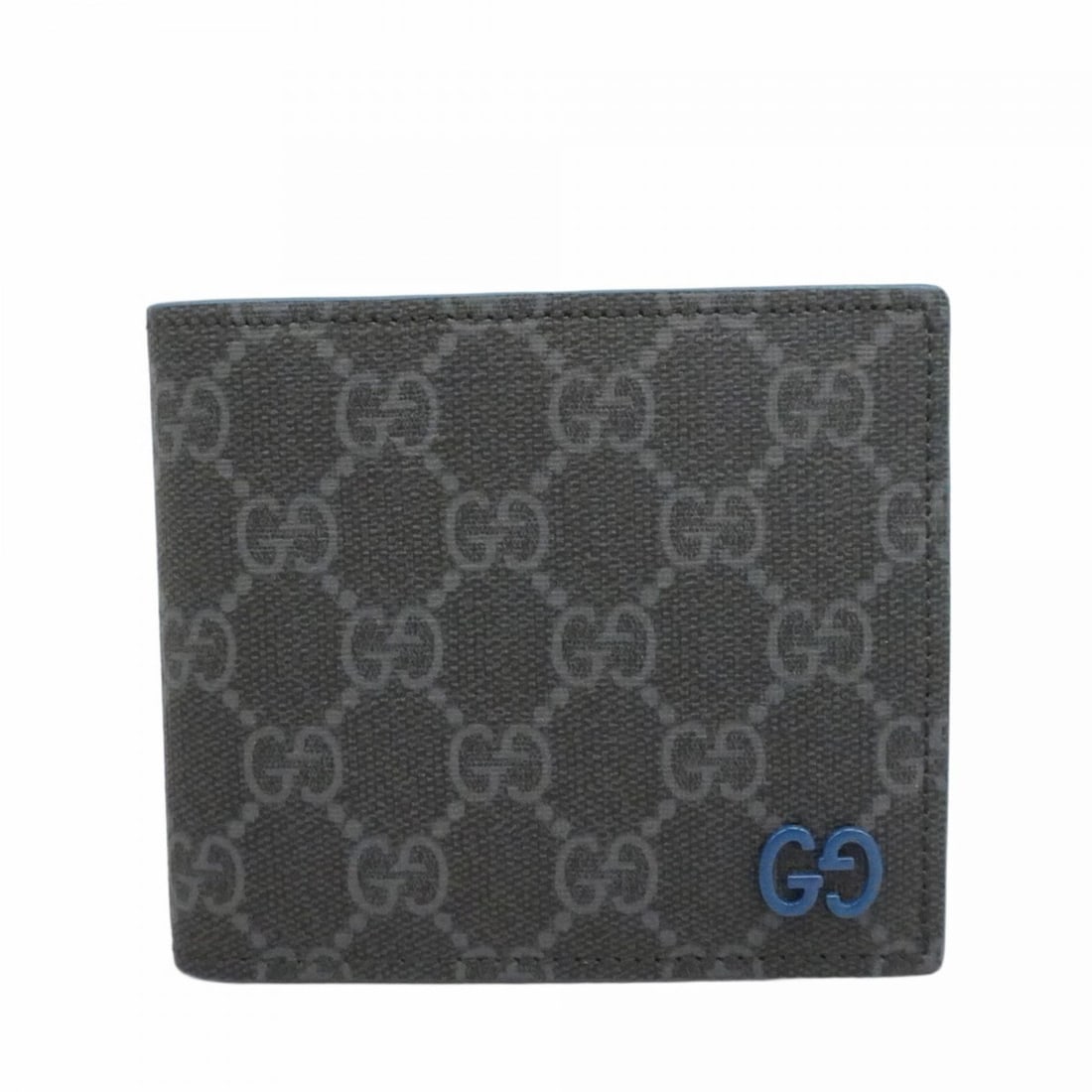 Gucci GG Supreme Wallet 768244 Black Blue Men's: --- Catalog ---Category: SizeSize (HxWxD): 9.5cm x 11cm x 2.5cm / 3.74'' x 4.33'' x 0.98''Category: DesignType: Wallet (bi-fold)Color: Black, BlueGender: MenMaterial: PVC Category: GeneralMPN: 768244B