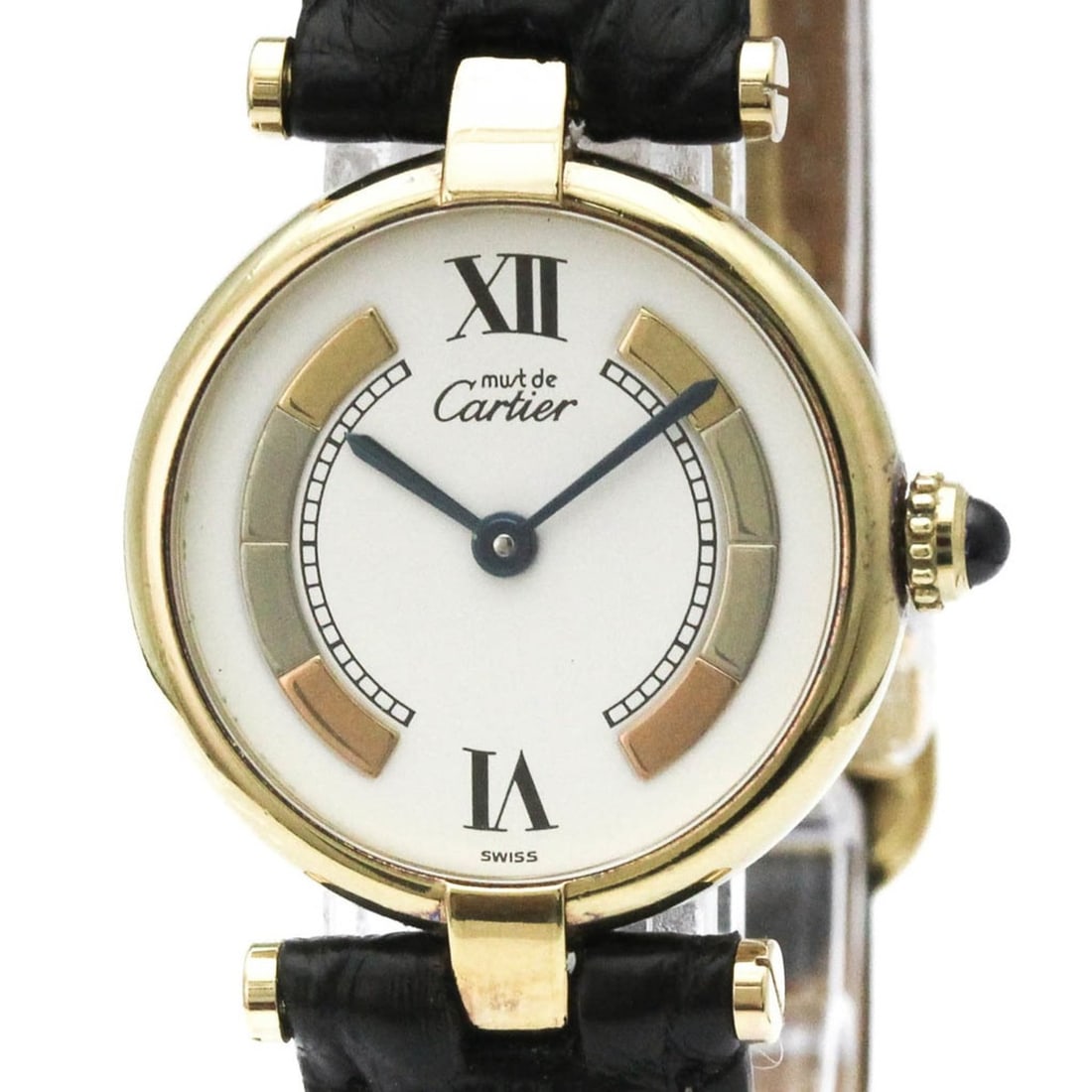 CARTIER Must Vendome Vermeil Gold Plated Quartz Ladies Watch 590004: --- Catalog ---Category: SizeCase Diameter: 24mm / 0.94''Category: DesignType: WristwatchStyle: Dress/FormalGender: WomenColor (Dial): WhiteMaterial (Band): LeatherMaterial (Case): Gold platedCategory