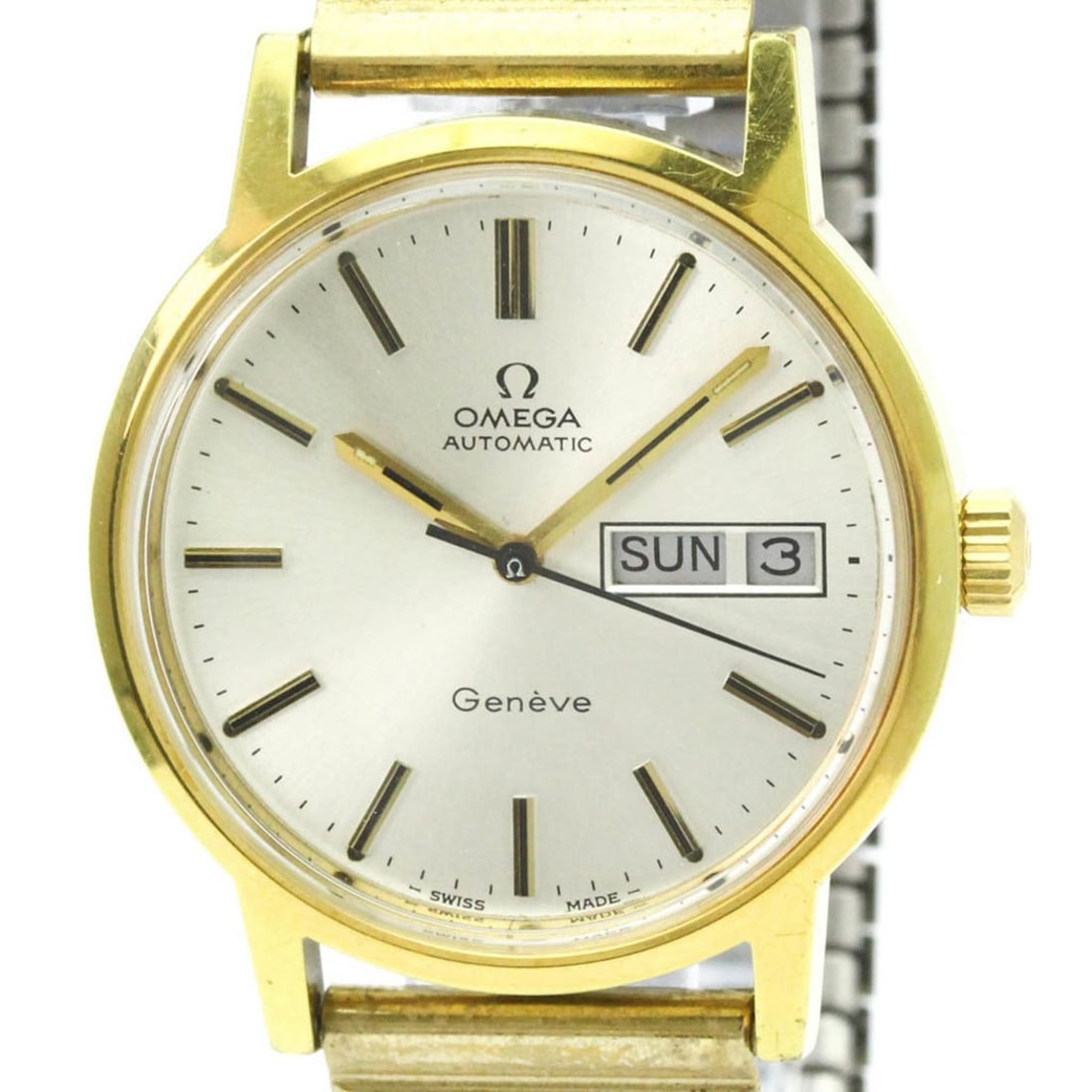 OMEGA Geneve Day Date Cal 1022 Automatic Mens Watch 166.0117 Vintage: --- Catalog ---Category: SizeCase Diameter: 35mm / 1.38''Category: DesignType: WristwatchStyle: Dress/FormalGender: MenColor (Dial): SilverMaterial (Band): Gold platedMaterial (Case): Gold platedCateg