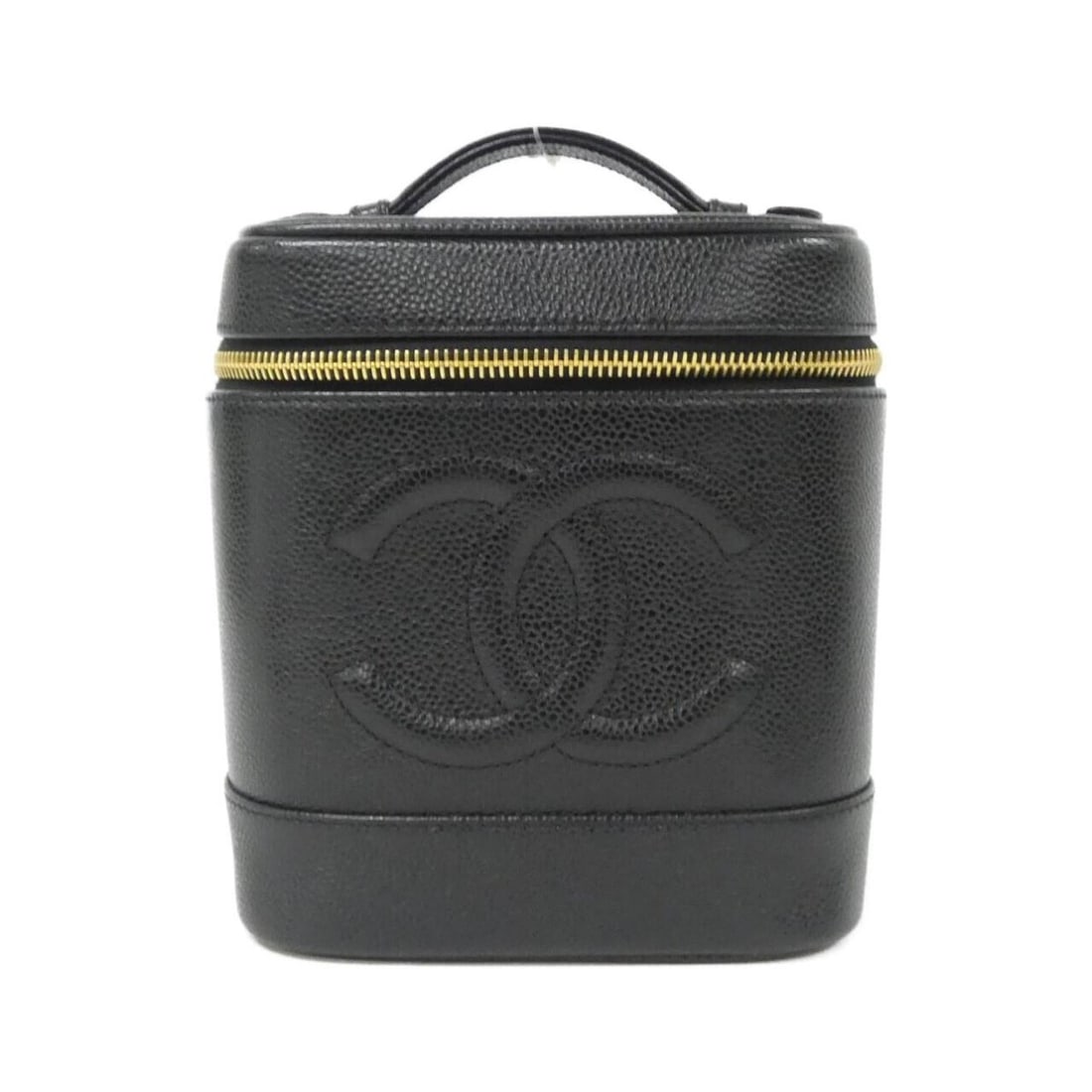 Chanel 1998 handbag: --- Catalog ---Category: SizeSize (HxWxD): 17cm x 15cm x 13cm / 6.69'' x 5.9'' x 5.11''Category: DesignType: HandbagColor: BlackGender: WomenMaterial: Grained Calfskin Category: GeneralMPN: