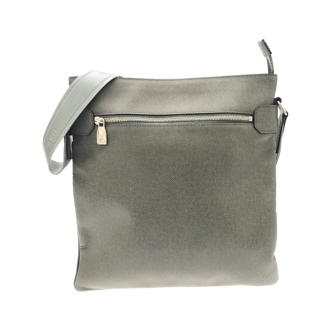 Louis Vuitton Taiga Sasha M32630 Shoulder Bag: --- Catalog ---Category: SizeSize (HxWxD): 33cm x 31.5cm x 3cm / 12.99'' x 12.4'' x 1.18''Category: DesignType: Shoulder bagColor: GrayGender: WomenMaterial: Leather Leather/Fur Type: