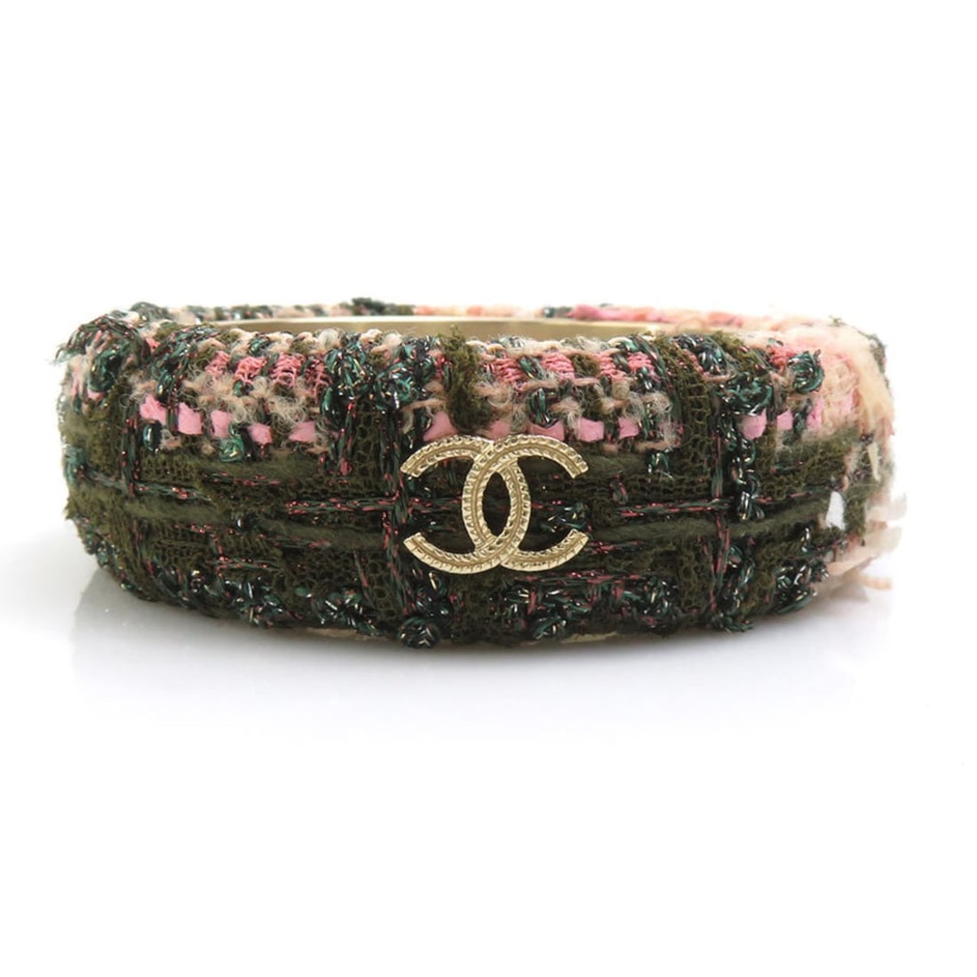 Chanel Bangle Bracelet, Coco Mark, Tweed, Metal, Khaki, Pink, Gold, Women's, Free Shipping, e61626g: --- Catalog ---Category: SizeLength: 20cm / 7.87''Category: DesignType: BangleColor: Gold, Khaki, PinkGender: WomenMaterial: MetalCategory: GeneralBrand: ChanelCountry of Origin: Italy--- Item List --