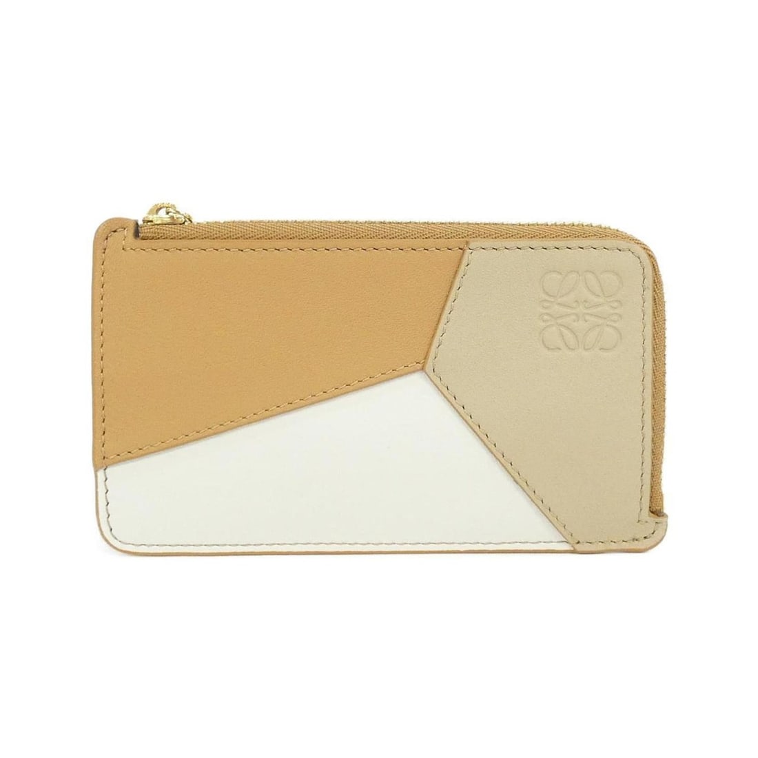 Loewe Puzzle C510Z40X16 Wallet/Coin Case: --- Catalog ---Category: SizeSize (HxWxD): 7.5cm x 13cm x 1cm / 2.95'' x 5.11'' x 0.39''Category: DesignType: Coin purse/coin caseColor: Beige brown, Brown, IvoryGender: Women,MenMaterial: Leather