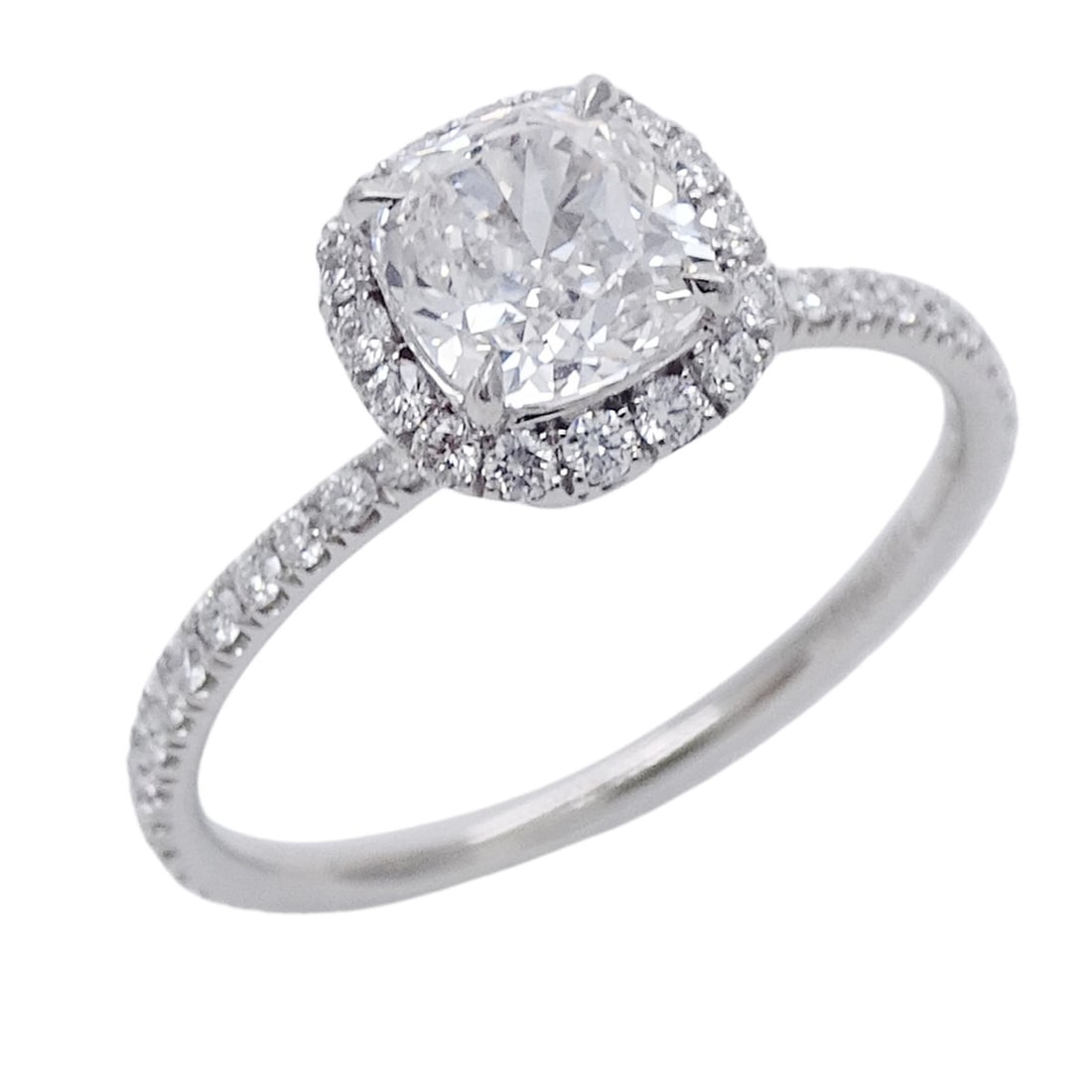 Harry Winston ring for women, PT950 platinum, 1.00mm diamond, micro-pavé, approximately 1 piece,: --- Catalog ---Category: SizeWidth: 1.4mm / 0.06''Weight: 2.7g / 0.09oz.JP Size: 11.5US Size: 6Category: DesignType: Band ringColor: SilverStone: DiamondGender: WomenClarity: VS1Material: Platinum 950