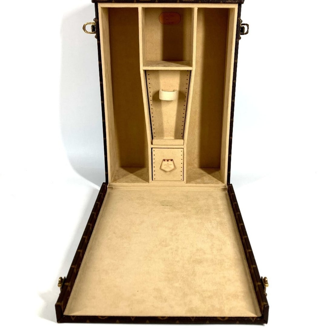 LOUIS VUITTON Monogram Wine Case Bag Trunk Interior Box Handbag Canvas Men's Women's Brown: --- Catalog ---Category: SizeSize (HxWxD): 29cm x 28cm x 11.5cm / 11.41'' x 11.02'' x 4.52''Category: DesignType: HandbagColor: Brown, MonogramGender: Men,WomenMaterial: Monogram Category: GeneralBran