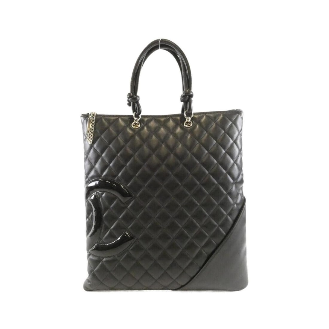 Chanel Cambon Line 28126 Handbag: --- Catalog ---Category: SizeSize (HxWxD): 35cm x 31cm x 0.00mm / 13.77'' x 12.2'' x 0''Category: DesignType: HandbagColor: BlackGender: WomenMaterial: Leather Category: GeneralBrand: Chanel--- Item L