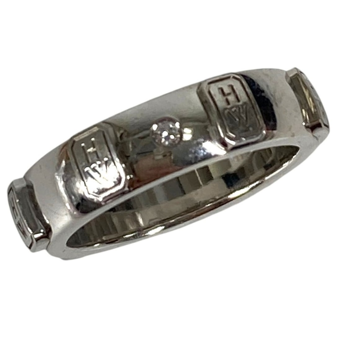 Harry Winston 1P Diamond HW Logo Band Ring - Jewelry, 18K Gold, Au750, Women's Silver: --- Catalog ---Category: SizeJP Size: 6.5US Size: 3.5Category: DesignType: Band ringColor: SilverGender: WomenCategory: GeneralBrand: Harry Winston--- Item List ---Section: ConditionRanking: Rank A Us