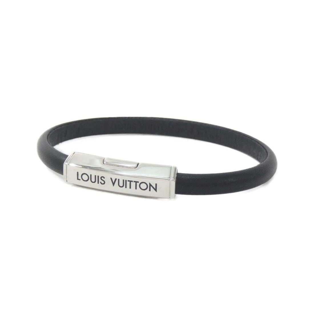 Louis Vuitton Clip It Bracelet, 21cm, M8119D Bracelet: --- Catalog ---Category: SizeLength: 20cm / 7.87''Category: DesignType: Charm braceletColor: BlackGender: MenMaterial: LeatherCategory: GeneralBrand: Louis Vuitton--- Item List ---Section: