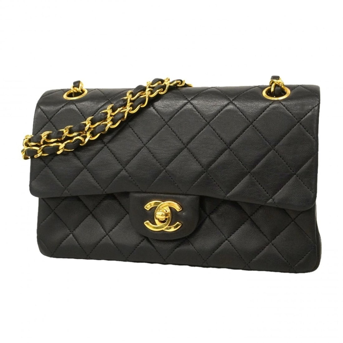 Chanel Matelassé Shoulder Bag, Double Flap, Chain, Lambskin, Black, Women's: --- Catalog ---Category: SizeSize (HxWxD): 14cm x 23cm x 6.5cm / 5.51'' x 9.05'' x 2.55''Category: DesignType: Shoulder bagColor: BlackGender: WomenMaterial: Leather Hardware Color: GoldLeather/Fur Ty