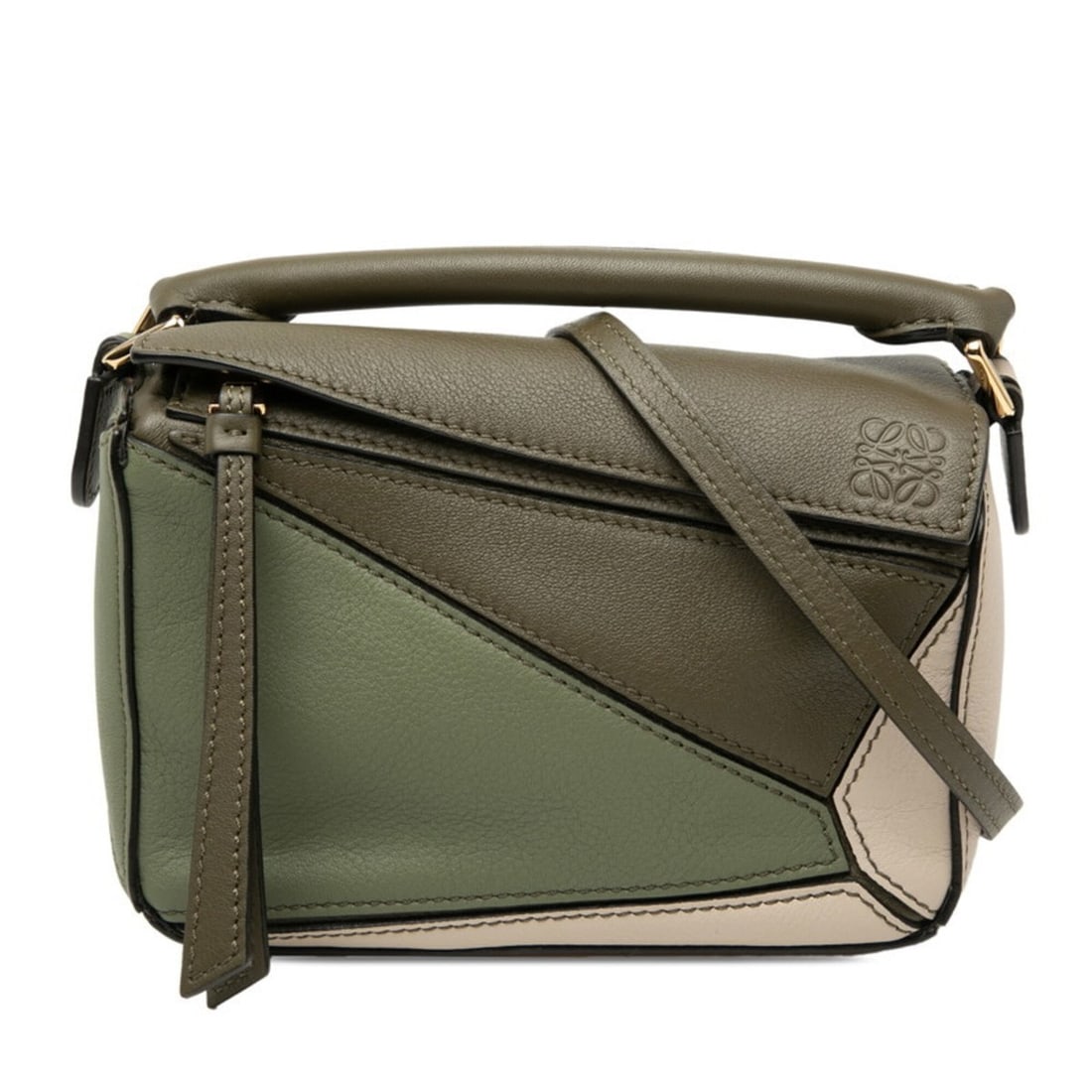 Loewe Anagram Puzzle Bag Mini Handbag Shoulder 2-Way Khaki Calfskin Women's LOEWE: --- Catalog ---Category: SizeSize (HxWxD): 12.5cm x 18cm x 8cm / 4.92'' x 7.08'' x 3.14''Category: DesignType: Handbag, Shoulder bagColor: KhakiGender: WomenCategory: GeneralBrand: Loewe--- Item List