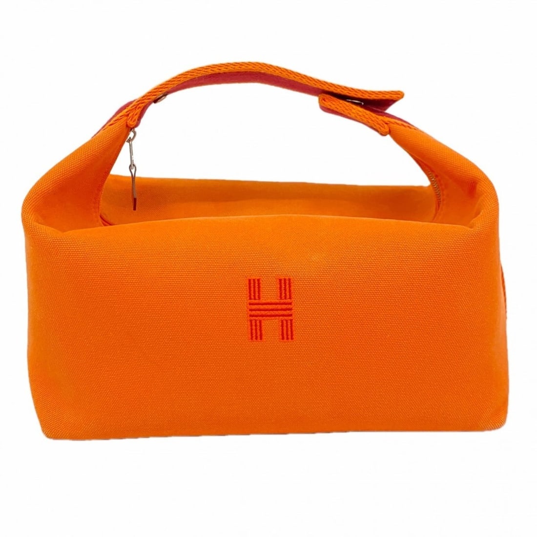 Hermes Bag/Pouch Bride à Black Canvas Orange Women's P2587272: --- Catalog ---Category: SizeSize (HxWxD): 12cm x 25cm x 14.5cm / 4.72'' x 9.84'' x 5.7''Category: DesignType: PouchColor: OrangeGender: WomenMaterial: Canvas Hardware Color: SilverCategory: GeneralBr