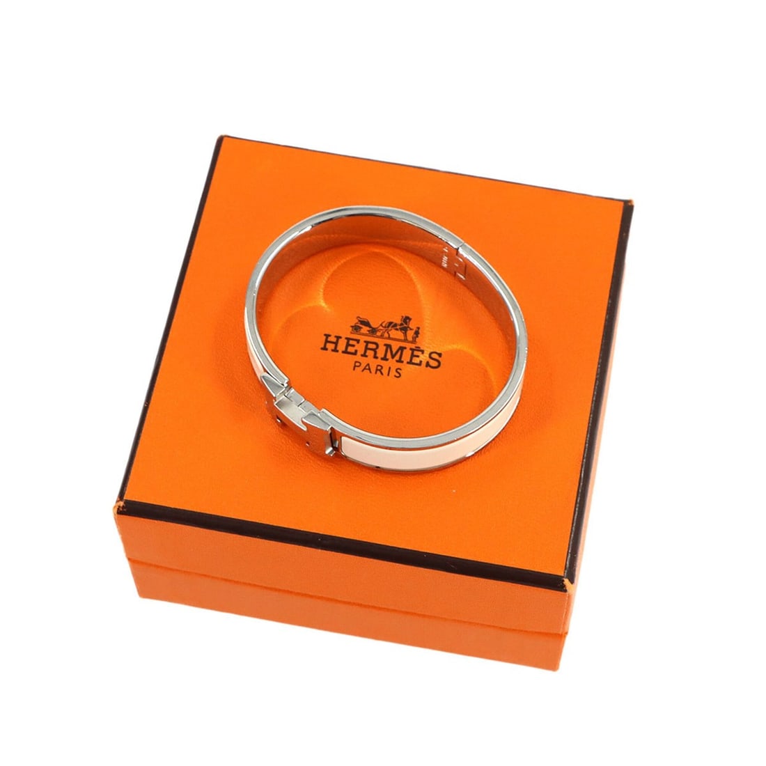 Hermes Clic H PM Bangle, Ivory Silver: --- Catalog ---Category: SizeLength: 16cm / 6.29''Category: DesignType: BangleColor: Ivory, SilverGender: Men,WomenCategory: GeneralBrand: HermesCountry of Origin: France--- Item List ---Section: Cond