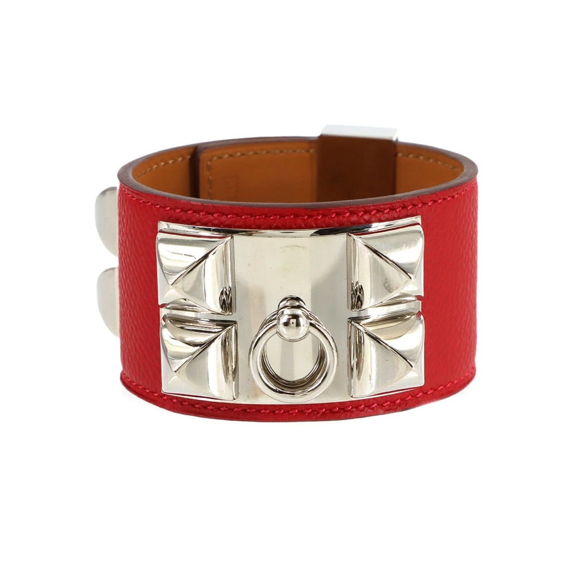 Hermes Collier de Chien Bangle, Epsom leather, Rouge Casaque, ?Q stamp, Silver hardware.: --- Catalog ---Category: SizeLength: 14.5cm - 17.5cm / 5.7'' - 6.88''Category: DesignType: BangleColor: Rouge casaque, SilverGender: WomenMaterial: Epsom leatherCategory: GeneralBrand: HermesCountry o