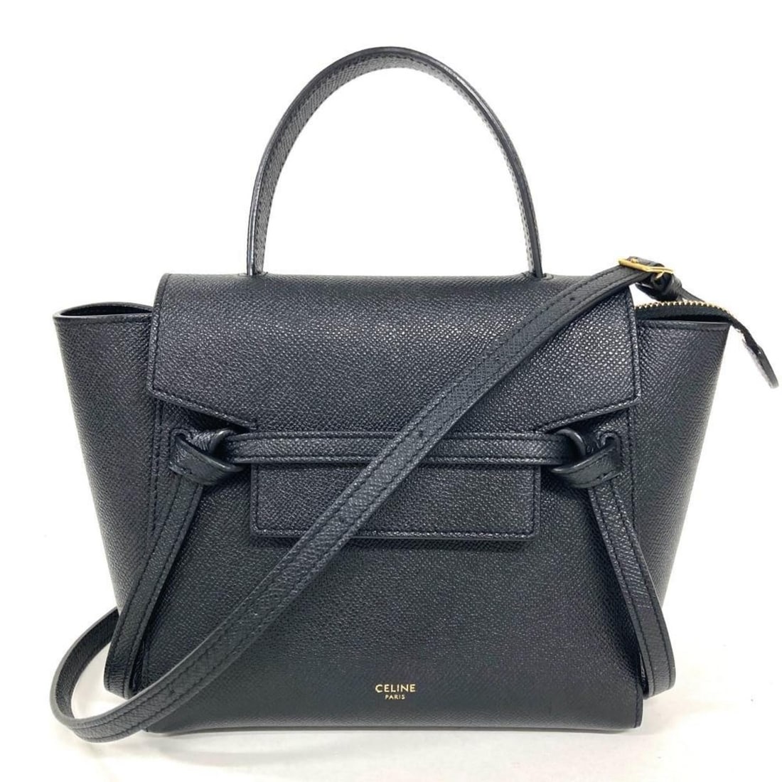 Celine CELINE Belt Handbag Leather Black 2-Way: --- Catalog ---Category: SizeSize (HxWxD): 18cm x 20cm x 11cm / 7.08'' x 7.87'' x 4.33''Category: DesignType: HandbagColor: BlackGender: WomenMaterial: Leather Category: GeneralBrand: Celine--- Item L