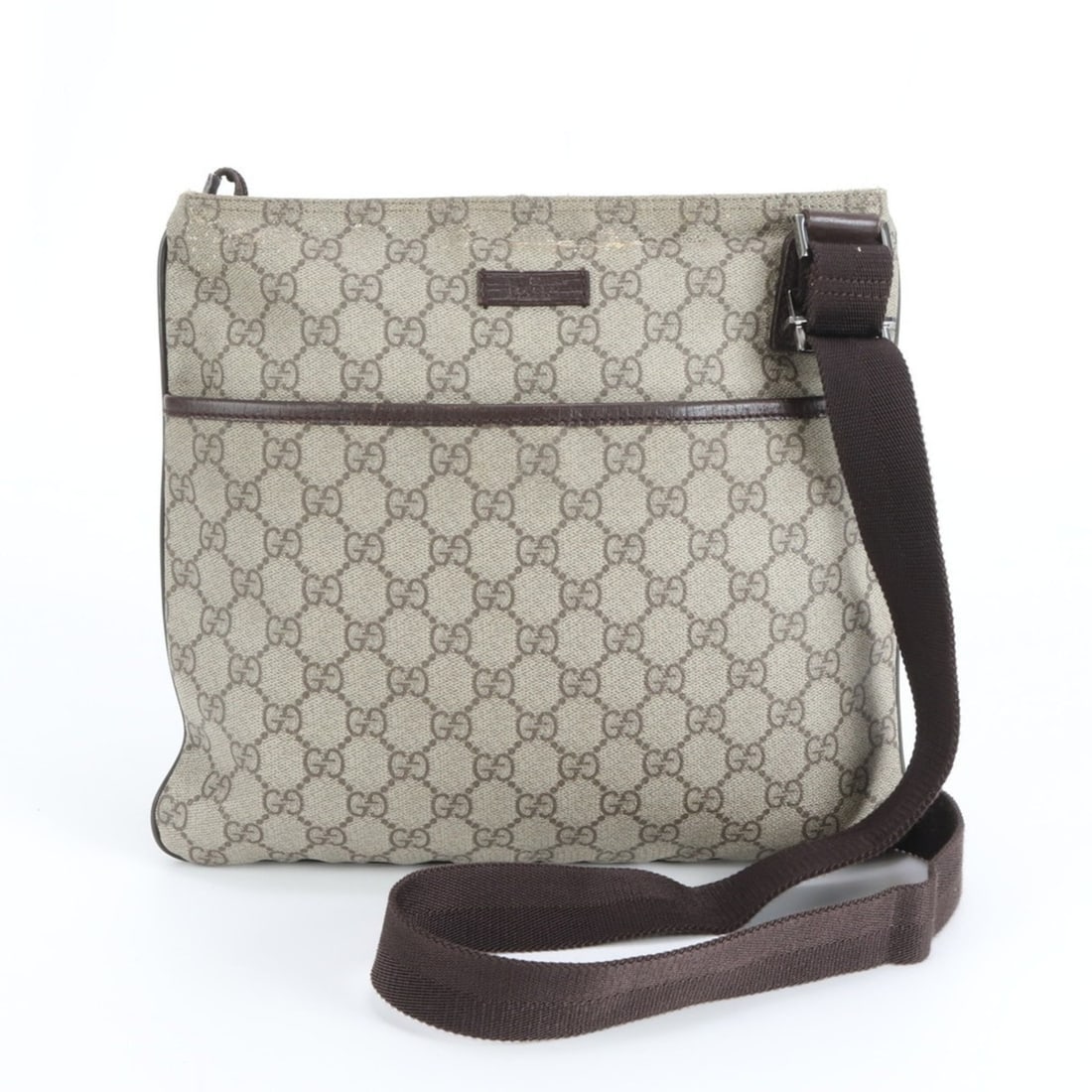 Gucci GG Supreme 141626 Leather Shoulder Bag Messenger Tote for Men: --- Catalog ---Category: SizeSize (HxWxD): 25cm x 28cm x 1cm / 9.84'' x 11.02'' x 0.39''Strap Length: 117cm / 46.06''Category: DesignType: Shoulder bag, Tote bagColor: BrownGender: MenMaterial: Leathe