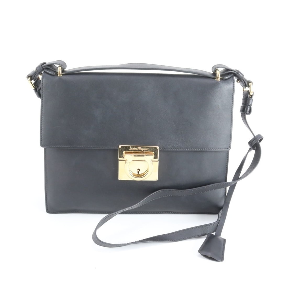 Salvatore Ferragamo Gancini Leather Shoulder Bag Handbag Black Women's: --- Catalog ---Category: SizeSize (HxWxD): 21cm x 26cm x 3cm / 8.26'' x 10.23'' x 1.18''Strap Length: 120cm / 47.24''Handle Length: 20cm / 7.87''Category: DesignType: Handbag, Shoulder bagColor: Black