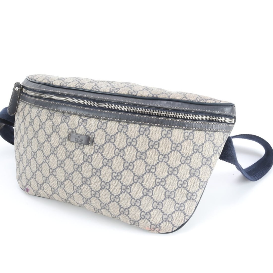 Gucci GG Supreme 211110 Leather Body Bag, Waist Pouch, Shoulder Bag for Men: --- Catalog ---Category: SizeSize (HxWxD): 22cm x 38cm x 3cm / 8.66'' x 14.96'' x 1.18''Strap Length: 115cm / 45.27''Category: DesignType: Shoulder bag, Sling bagColor: Beige, NavyGender: MenMaterial: