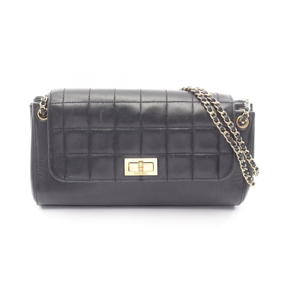 Chanel 2.55 Chocolate Bar Shoulder Bag/Handbag, Lambskin Leather, Women's, Black: --- Catalog ---Category: SizeSize (HxWxD): 15.5cm x 26cm x 6cm / 6.1'' x 10.23'' x 2.36''Category: DesignType: Handbag, Shoulder bagColor: BlackGender: WomenMaterial: Leather Hardware Color: GoldLeath