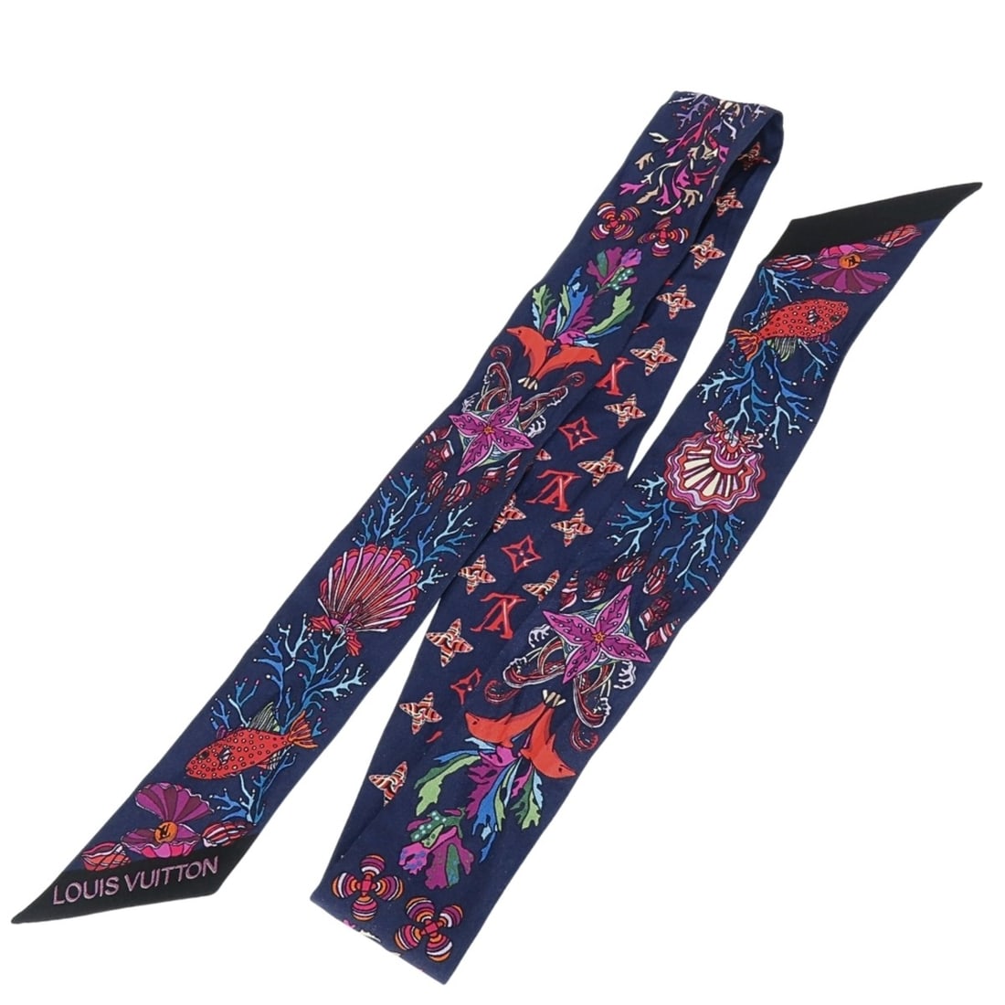 Louis Vuitton Scarf/Muffler Bandeau BB M73869 Sea of Love Silk Navy Multicolor Women's LOUIS VUITTON: --- Catalog ---Category: SizeWeight: 12.5g / 0.44oz.Size (LxW): 1.2m x 5cm / 47.24'' x 1.96''Category: DesignType: ScarfColor: Multi-color, NavyGender: WomenMaterial: Silk Category: GeneralBrand: Loui
