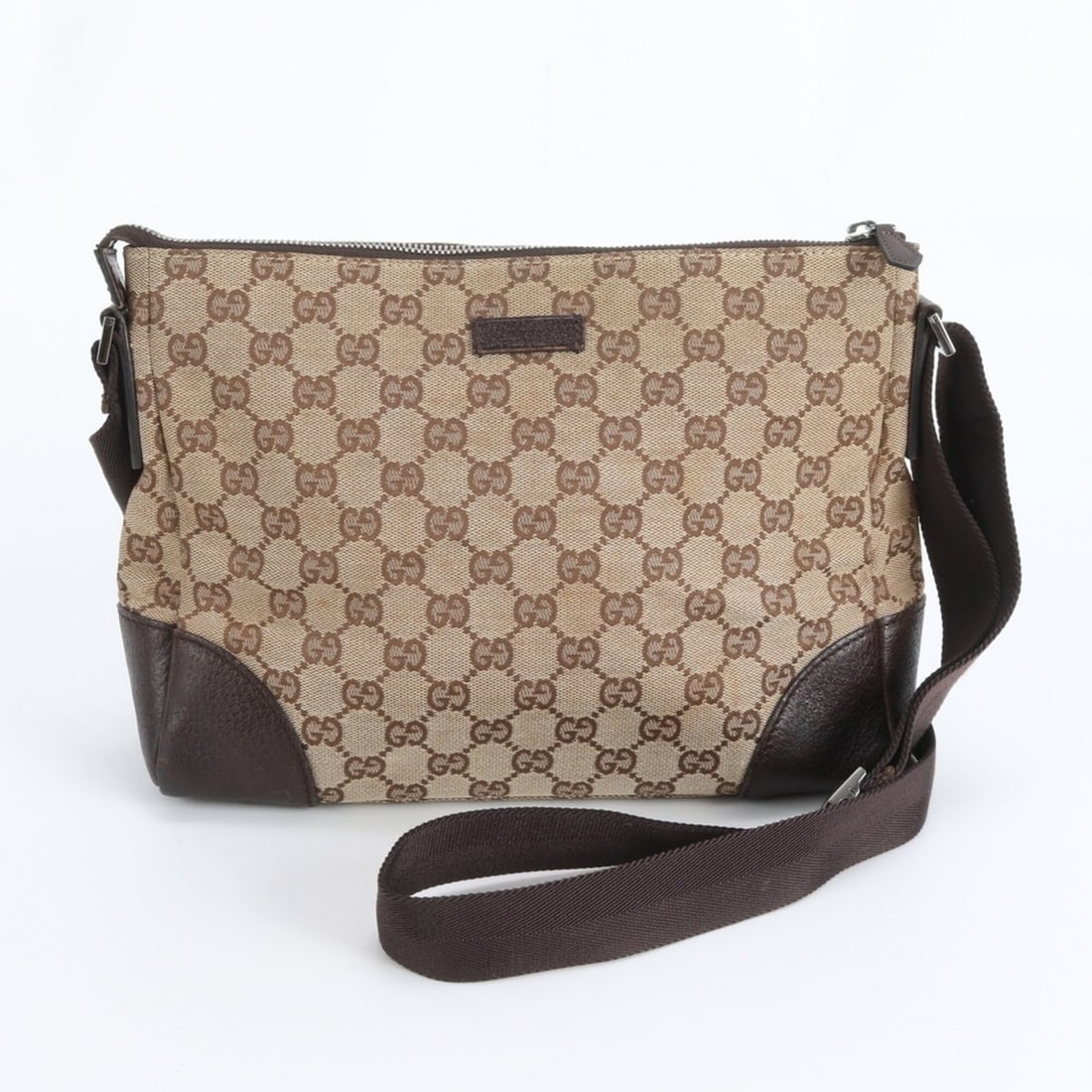 Gucci GG Canvas 114273 Leather Shoulder Bag Messenger Brown Men's: --- Catalog ---Category: SizeSize (HxWxD): 20cm x 30cm x 9cm / 7.87'' x 11.81'' x 3.54''Strap Length: 125cm / 49.21''Category: DesignType: Shoulder bagColor: Beige, BrownGender: MenMaterial: GG canvas