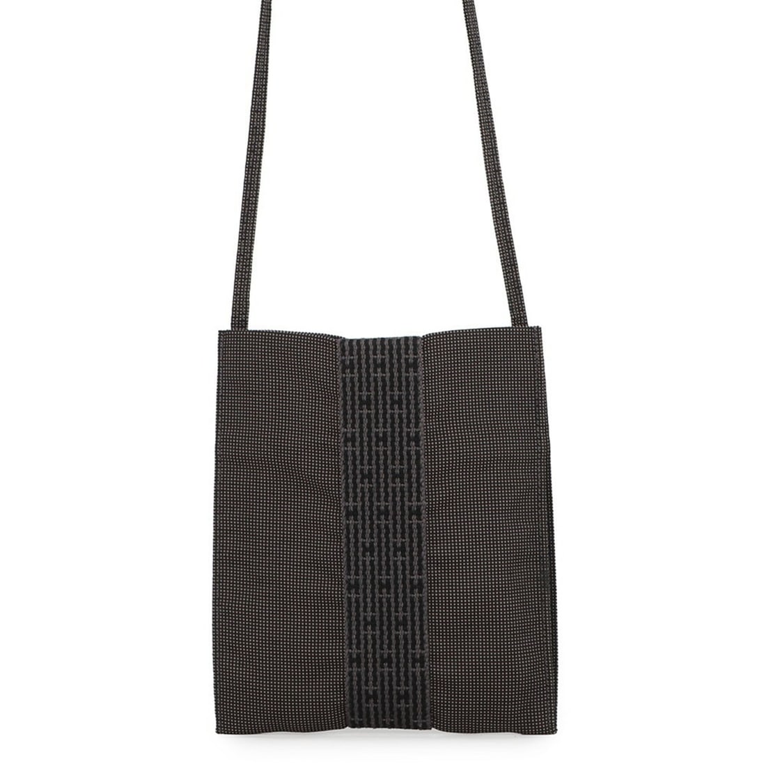 Hermes shoulder bag, Herline pochette, canvas, HERMES handbag,: --- Catalog ---Category: SizeWeight: 90g / 3.17oz.Size (HxWxD): 20cm x 16.5cm x 1cm / 7.87'' x 6.49'' x 0.39''Category: DesignType: Handbag, Shoulder bagColor: GrayGender: WomenClosure: OpenMaterial: