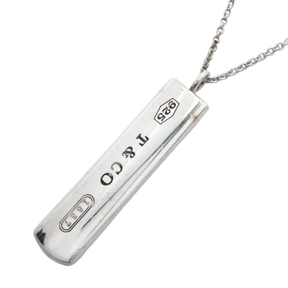 Tiffany & Co. Narrow Bar Necklace, Sterling Silver 925, Women's, P2457351: --- Catalog ---Category: SizePendant Size: 40.9mm x 8.4mm / 1.61'' x 0.33''Neck Circumference: 46 cm / 18.11''Category: DesignGender: WomenMaterial: Silver 925Necklace Type: NecklaceCategory: GeneralB