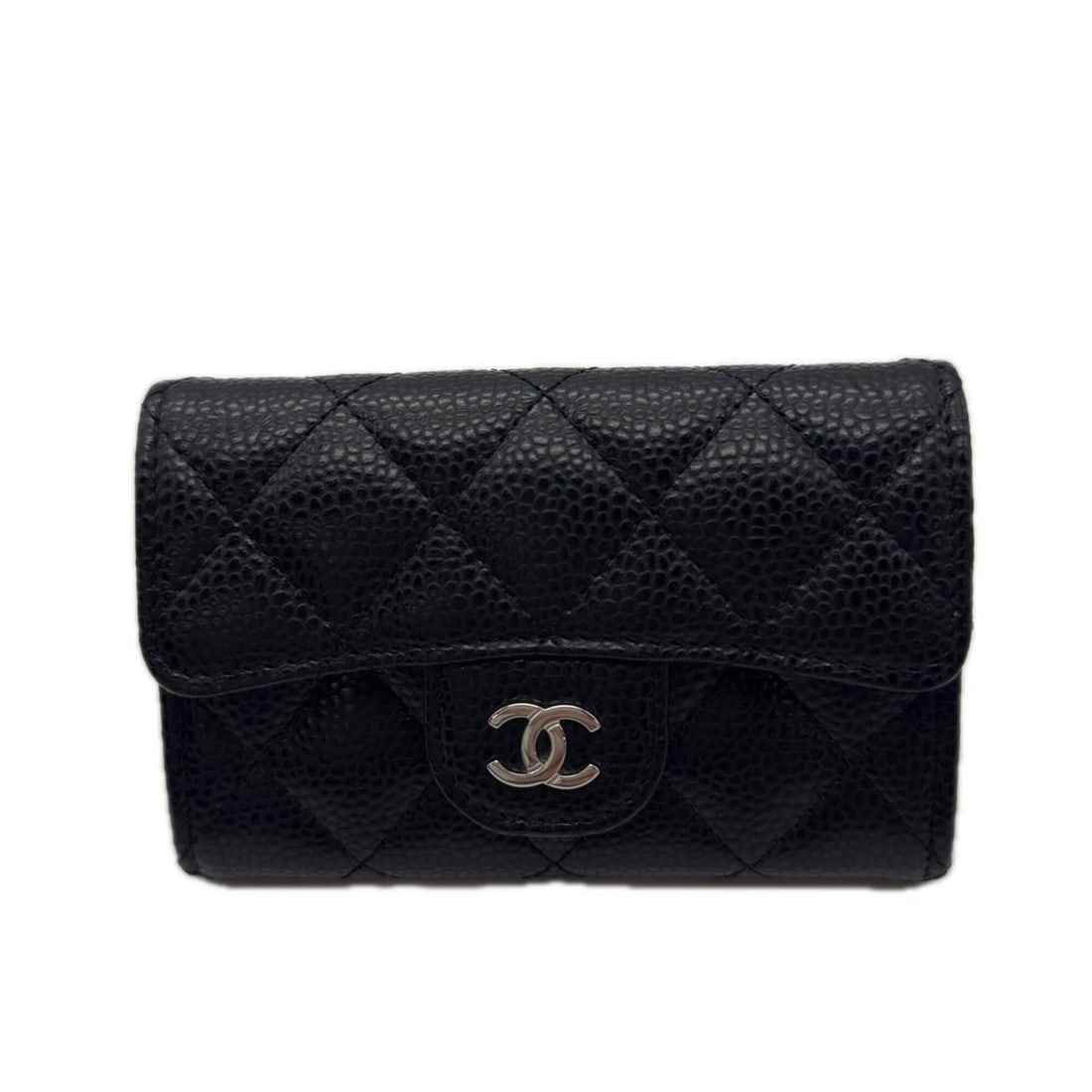 CHANEL Matelassé Classic Flap Card Case AP0214, Black Caviar Leather, Women's: --- Catalog ---Category: DesignType: Card caseColor: BlackGender: WomenMaterial: Grained Calfskin Category: GeneralBrand: ChanelCategory: Physical PropertiesSize (HxWxD): 7.5cm x 11.5cm x 2.5cm / 2.95