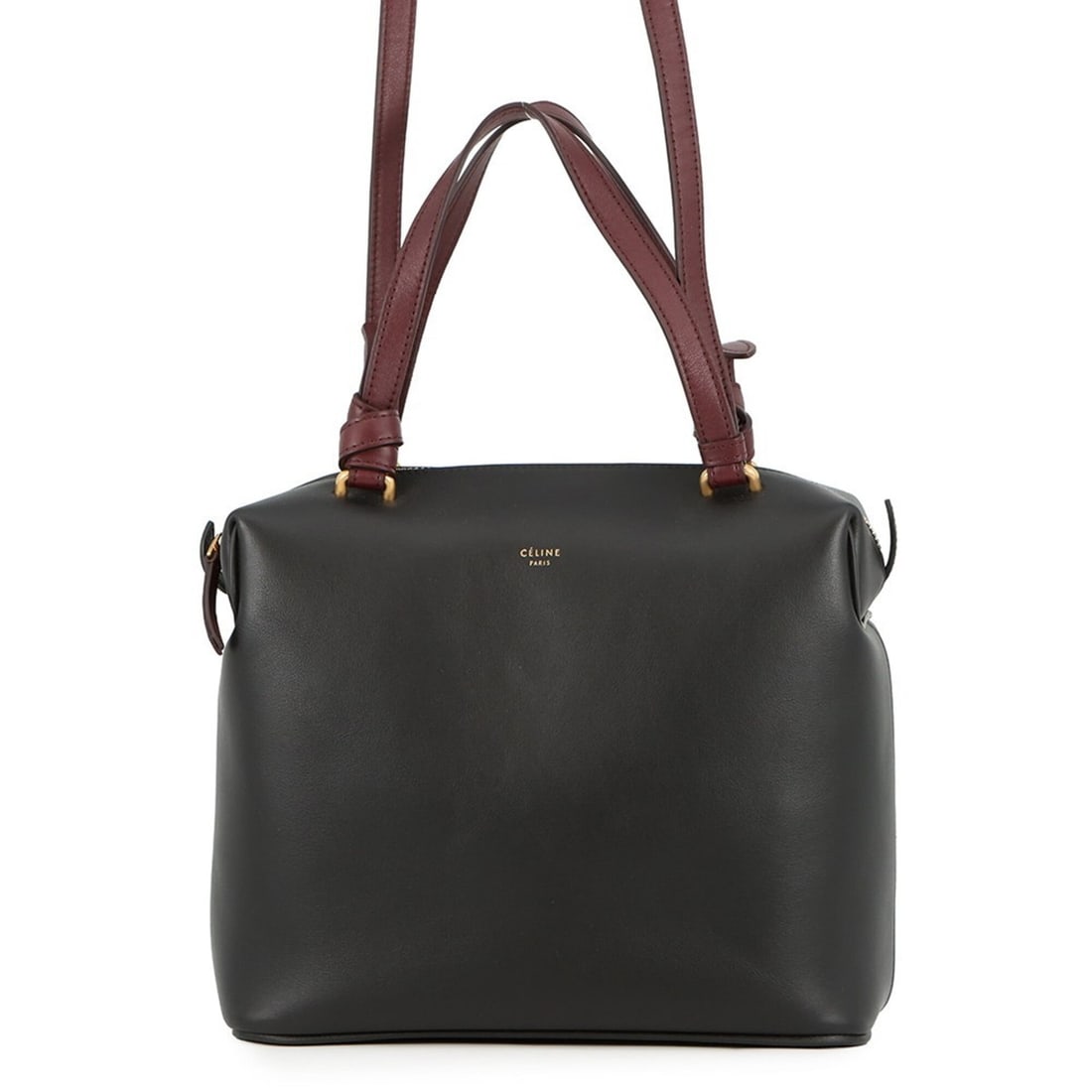 Celine Soft Cube Small Leather Handbag 181613 CELINE 2-way Shoulder Bag Black: --- Catalog ---Category: SizeWeight: 420g / 14.81oz.Size (HxWxD): 21cm x 23cm x 10.5cm / 8.26'' x 9.05'' x 4.13''Strap Length: 105cm / 41.33''Category: DesignType: Handbag, Shoulder bagColor: Black, B