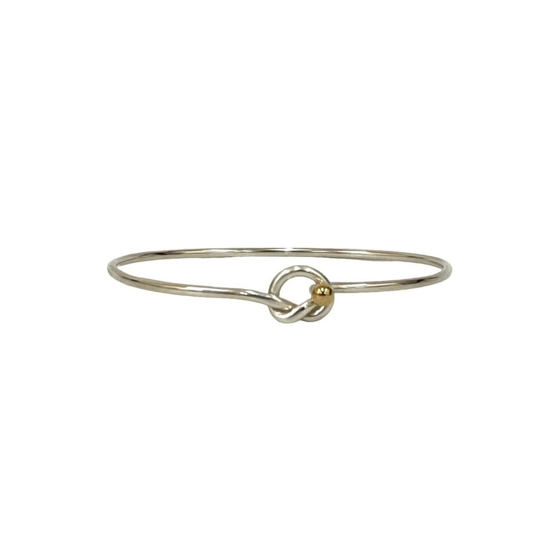 TIFFANY&Co. Tiffany Love Knot Sterling Silver 925 18K Gold Bangle Bracelet for Men and Women, 27019: --- Catalog ---Category: SizeLength: 17cm / 6.69''Category: DesignType: BangleColor: Gold, SilverGender: Men,WomenMaterial: Gold (18K), Silver 925Category: GeneralBrand: Tiffany--- Item List ---Sectio