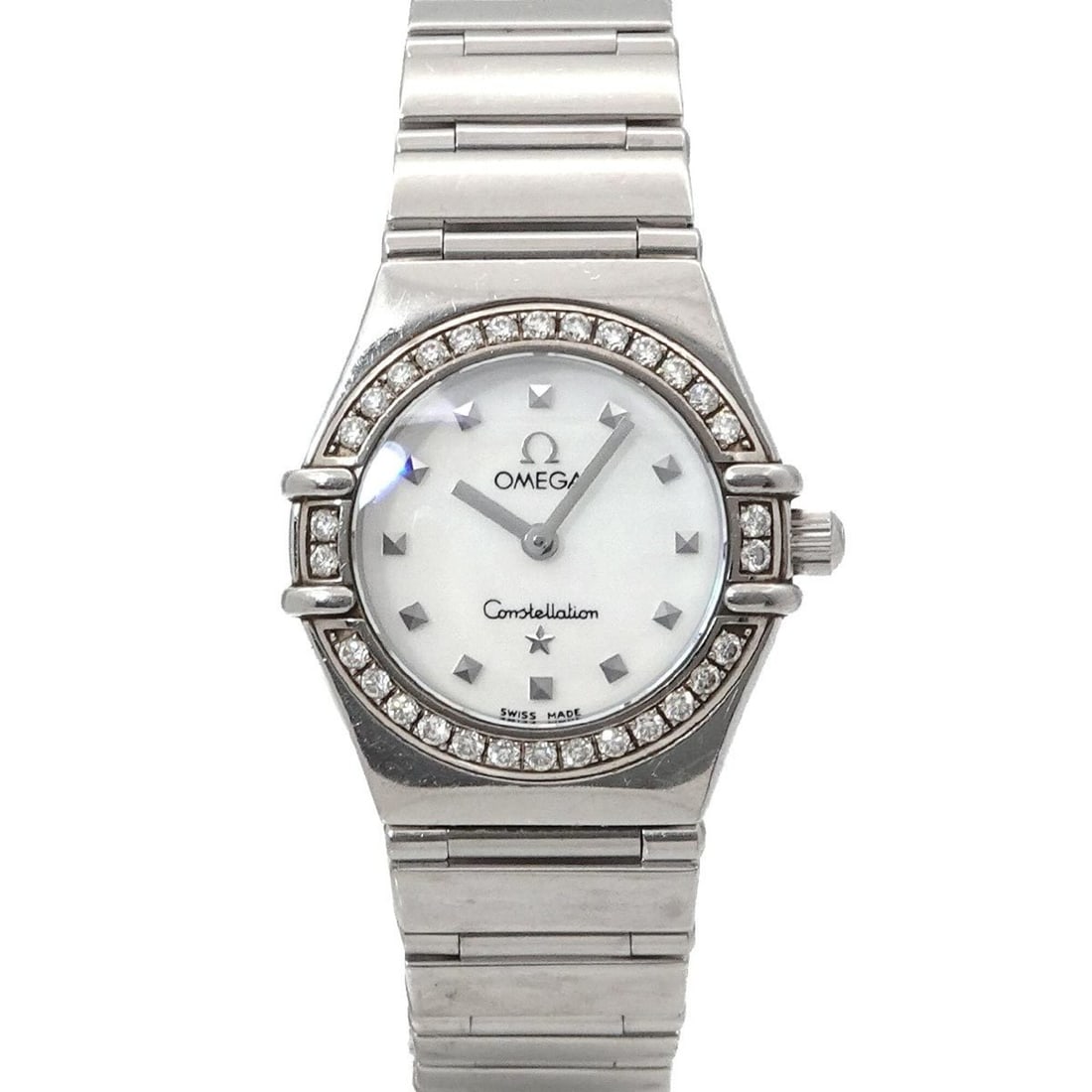 Omega Constellation Mini My Choice 1465 71 Diamond Bezel Ladies' Watch White Shell Quartz: --- Catalog ---Category: SizeWrist Size: 14cm / 5.51''Case Diameter: 22mm / 0.87''Category: DesignType: WristwatchGender: WomenColor (Dial): White shellMaterial (Band): Stainless steelMaterial (Case):