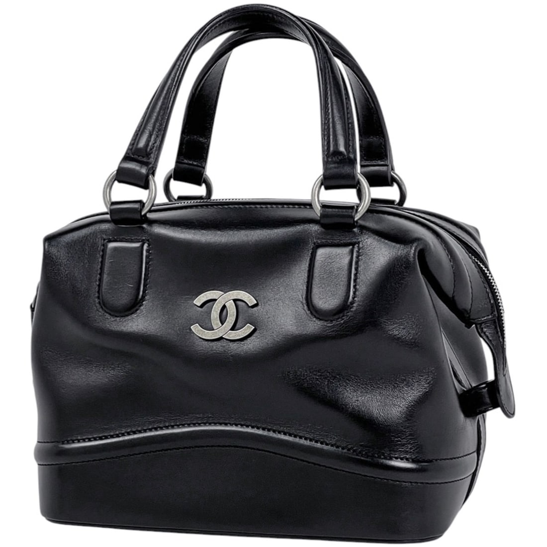 Chanel Coco Mark Quilted Leather Handbag, Black, for Women: --- Catalog ---Category: SizeSize (HxWxD): 20cm x 25cm x 17.5cm / 7.87'' x 9.84'' x 6.88''Category: DesignType: HandbagColor: BlackGender: WomenMaterial: Leather Category: GeneralBrand: Chanel--- Item
