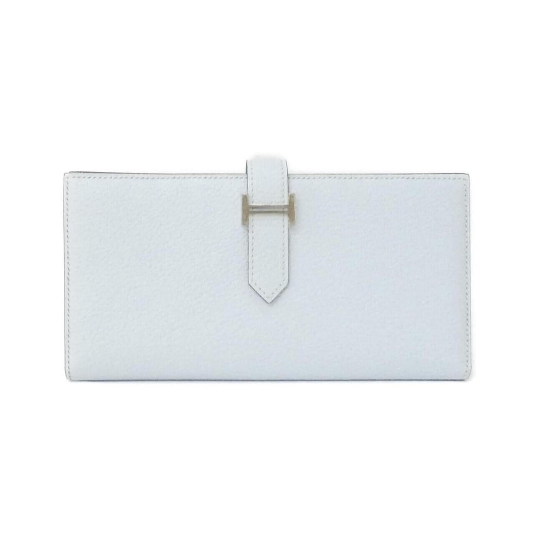 Hermes Bearn Soufflé 039078CK Wallet: --- Catalog ---Category: SizeSize (HxWxD): 9cm x 17.5cm x 1.5cm / 3.54'' x 6.88'' x 0.59''Category: DesignType: Long wallet (bi-fold)Color: Blue, Light blueGender: WomenMaterial: Chevre leather Catego