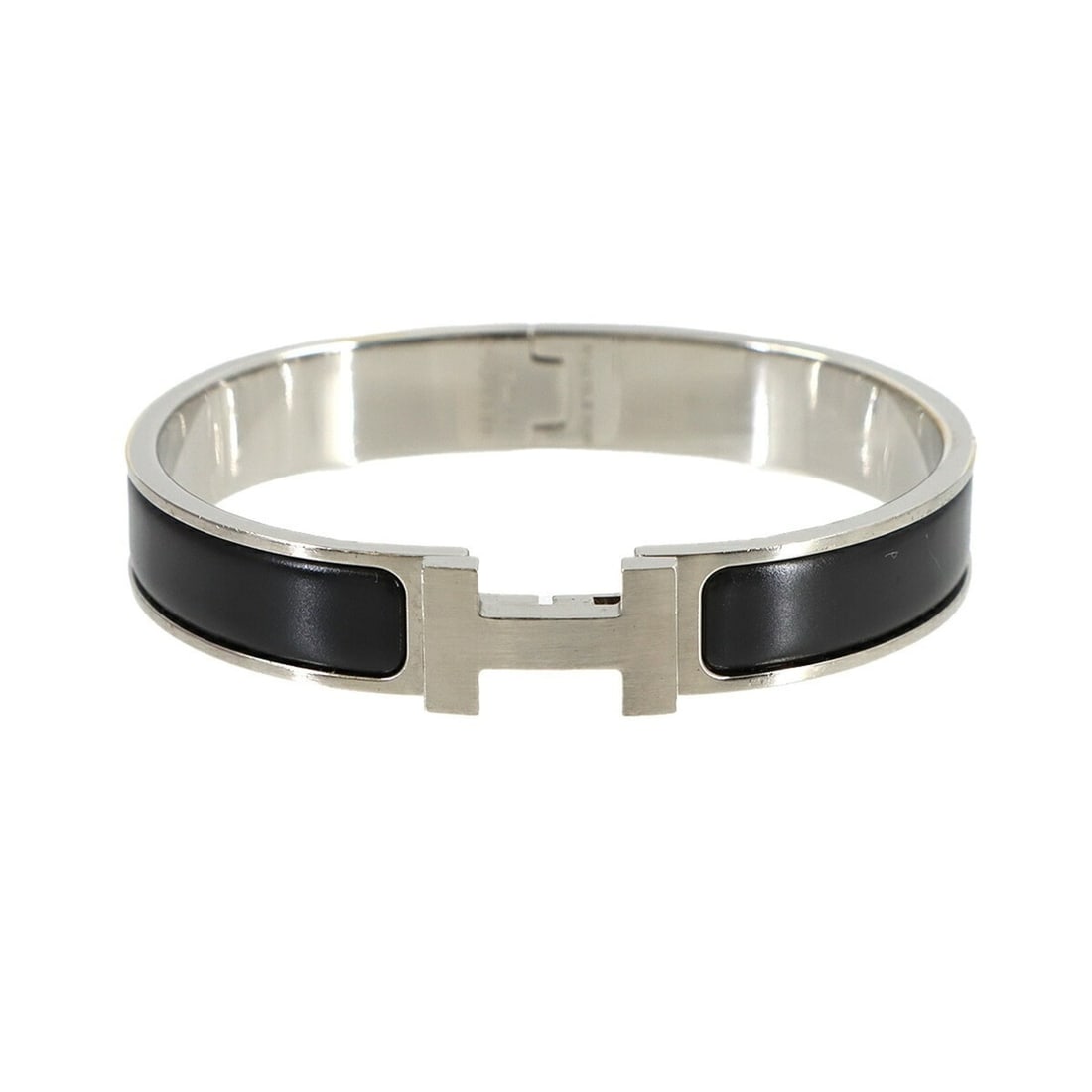 Hermes Clic HH T4 Bangle, Black Matte Silver PM: --- Catalog ---Category: SizeLength: 17cm / 6.69''Category: DesignType: BangleColor: Black, Matte silverGender: WomenCategory: GeneralBrand: HermesCountry of Origin: France--- Item List ---Section: Co